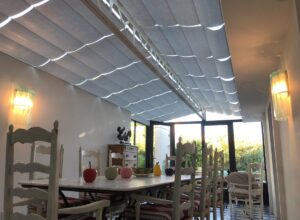 Pose de stores sur mesure dans une Véranda (Vaucluse)