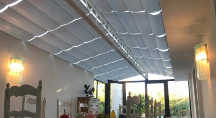 Pose de stores sur mesure dans une Véranda (Vaucluse)